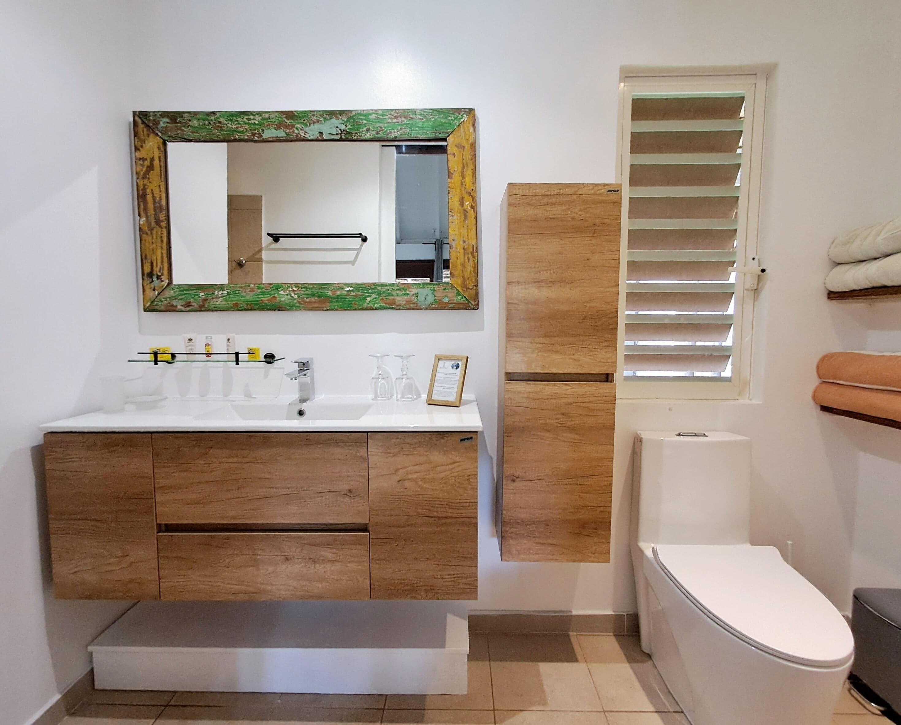 beach bungalow | in-room safe, iron/ironing board, free wifi, bed sheets