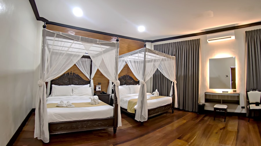 Vigan Plaza Hotel