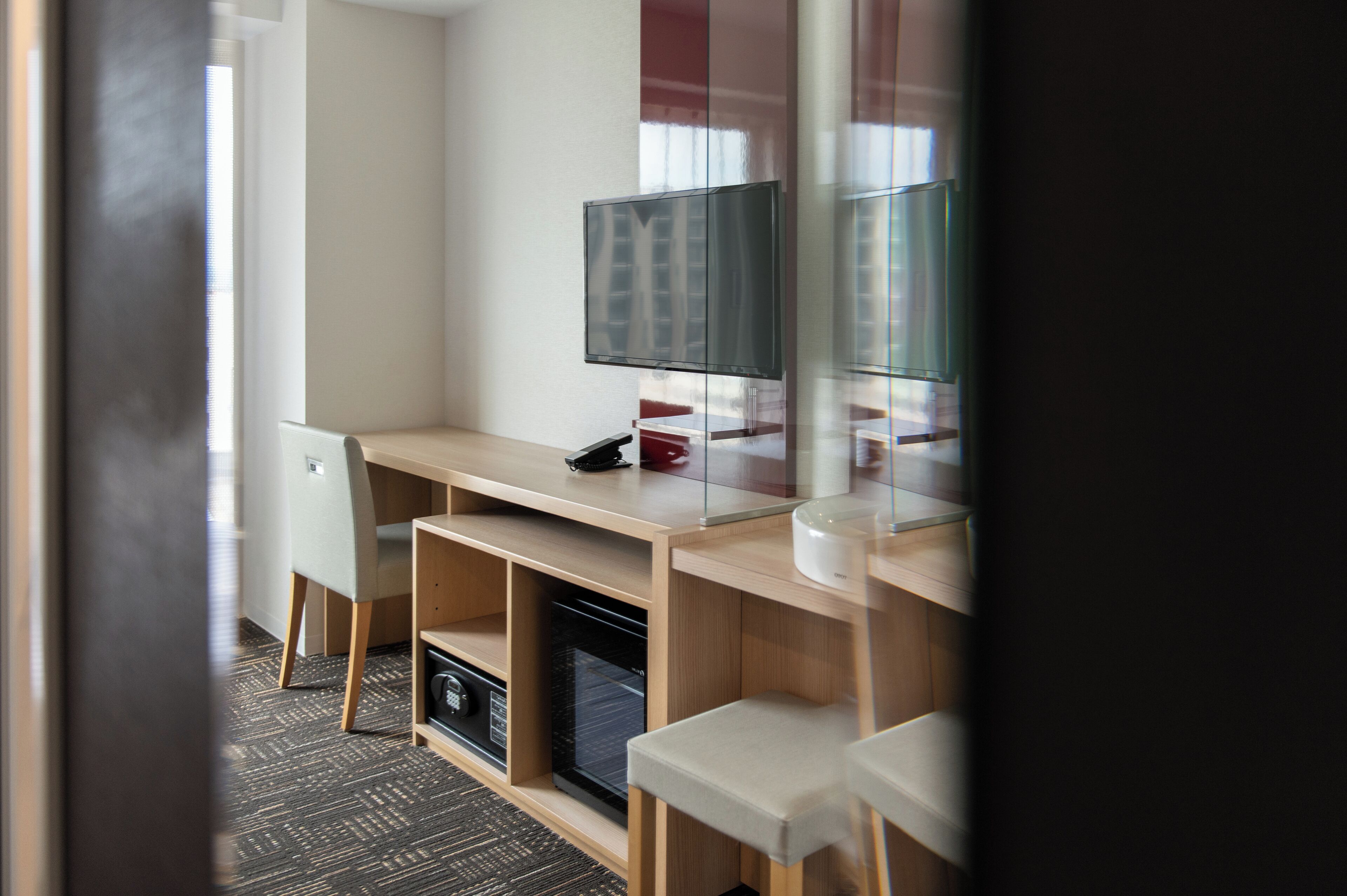 minibar, in-room safe, blackout curtains, iron/ironing board