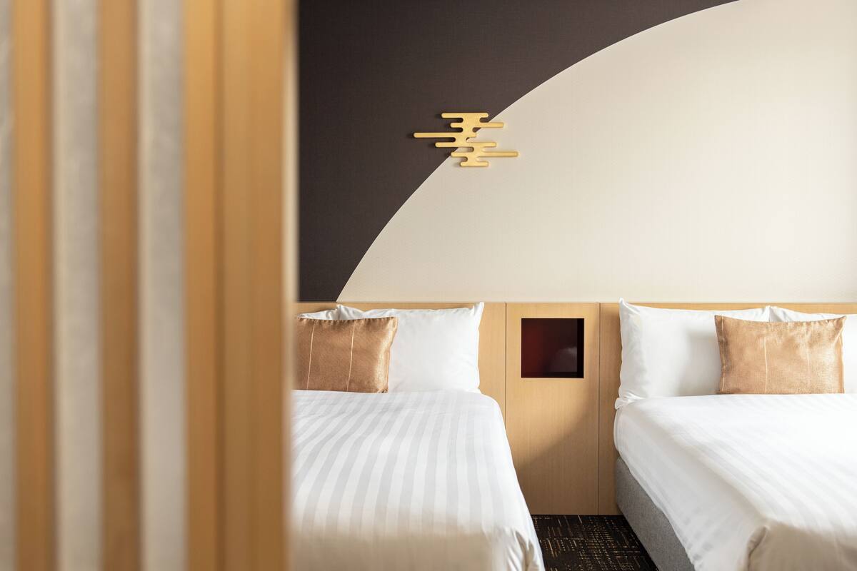 superior twin room | minibar, in-room safe, blackout curtains, iron/ironing board