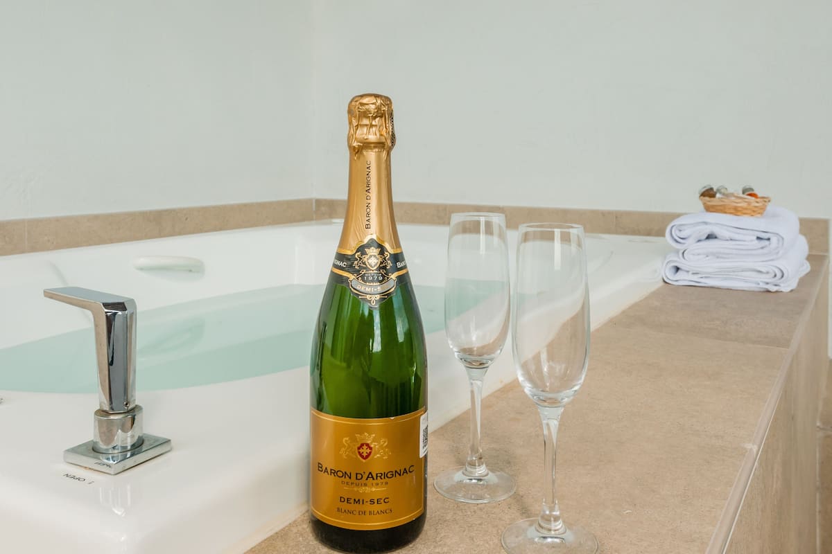 IK Gran Villa Sensaciones | Baignoire relaxante profonde