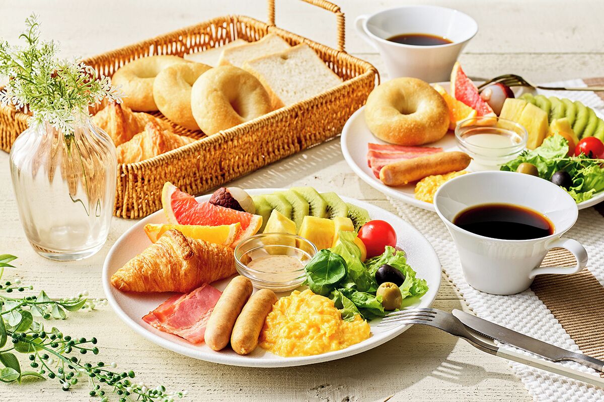 Daily buffet breakfast (JPY 1980 per person)