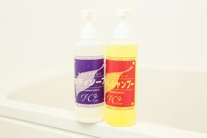 Bathroom - Ishimura Koshin Building (Osaka)