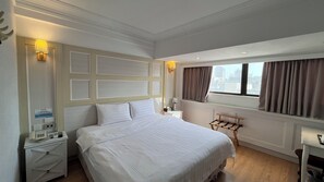 Desk, rollaway beds, free WiFi - Mi Ge Business Hotel (Taichung)