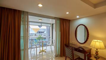 Junior Suite Room | Balcony