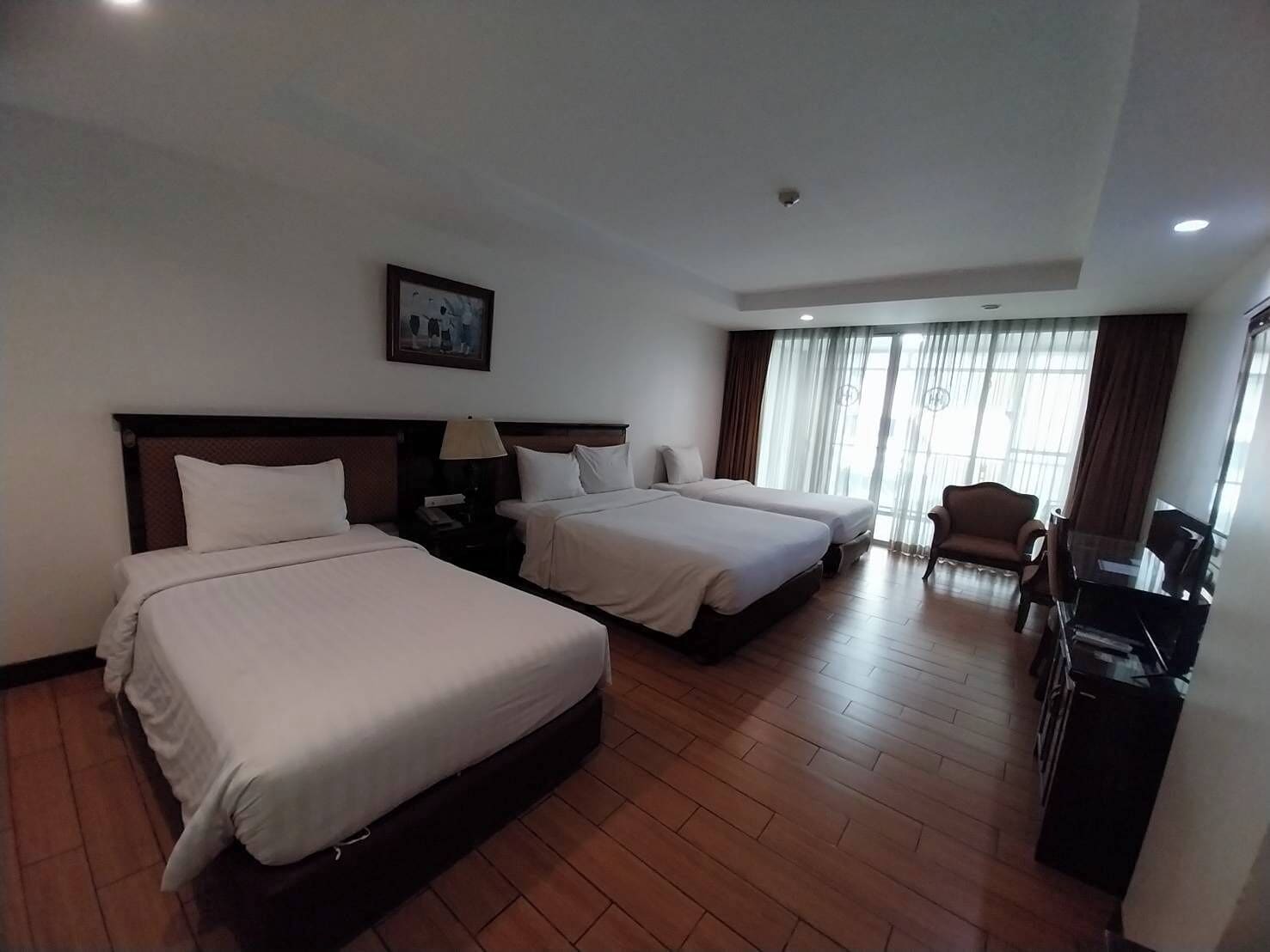 Triple Room
