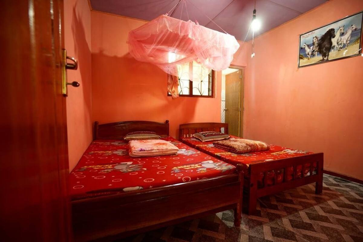 Chambre Familiale, non-fumeurs | 1 chambre, coffres-forts dans les chambres, chambres insonorisées