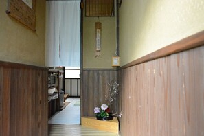 Reception - Guesthouse Bon (Kyoto)