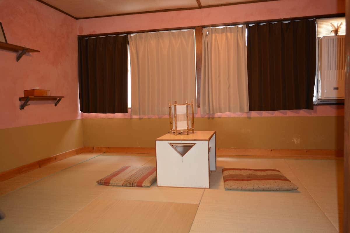 客房 (Spring) | 書桌、遮光窗簾/窗簾、免費 Wi-Fi、床單