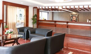 Reception - Treebo Premium Askhaya Mahal Inn (Mysore)