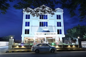 Front of property - evening/night - Treebo Premium Askhaya Mahal Inn (Mysore)
