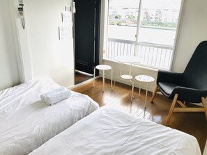 雙床房, 2 張單人床, 非吸煙房, 共用浴  室 | 免費無線上網、床單