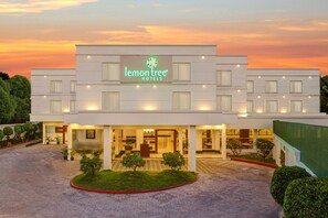 Front of property – evening/night - Lemon Tree Hotel, Port Blair (Port Blair)