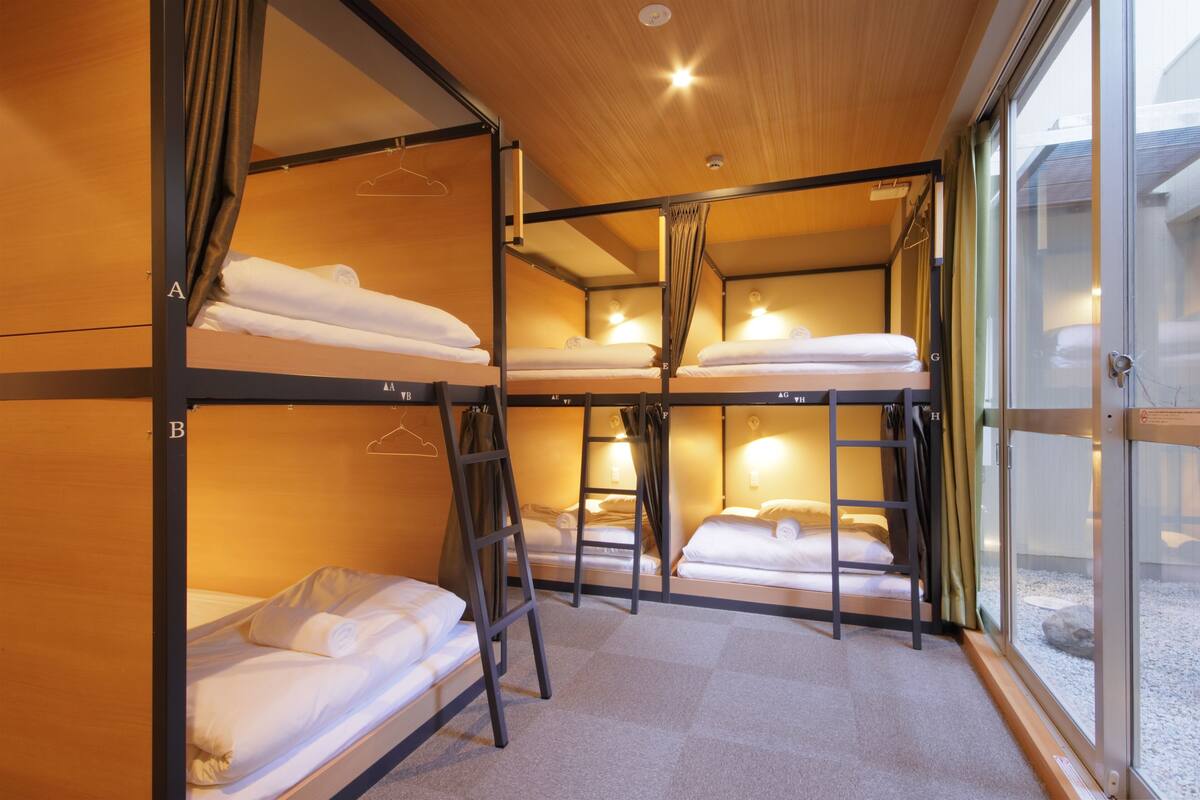 Dortoir partagé, mixte (Bunk Bed) | Rideaux d’obscurcissement, accès au Wi-Fi (inclus), literie fournie