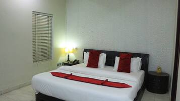 Exclusieve kamer | Een kluis op de kamer, een bureau, een laptopwerkplek, gratis wifi