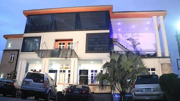 Ngoại thất