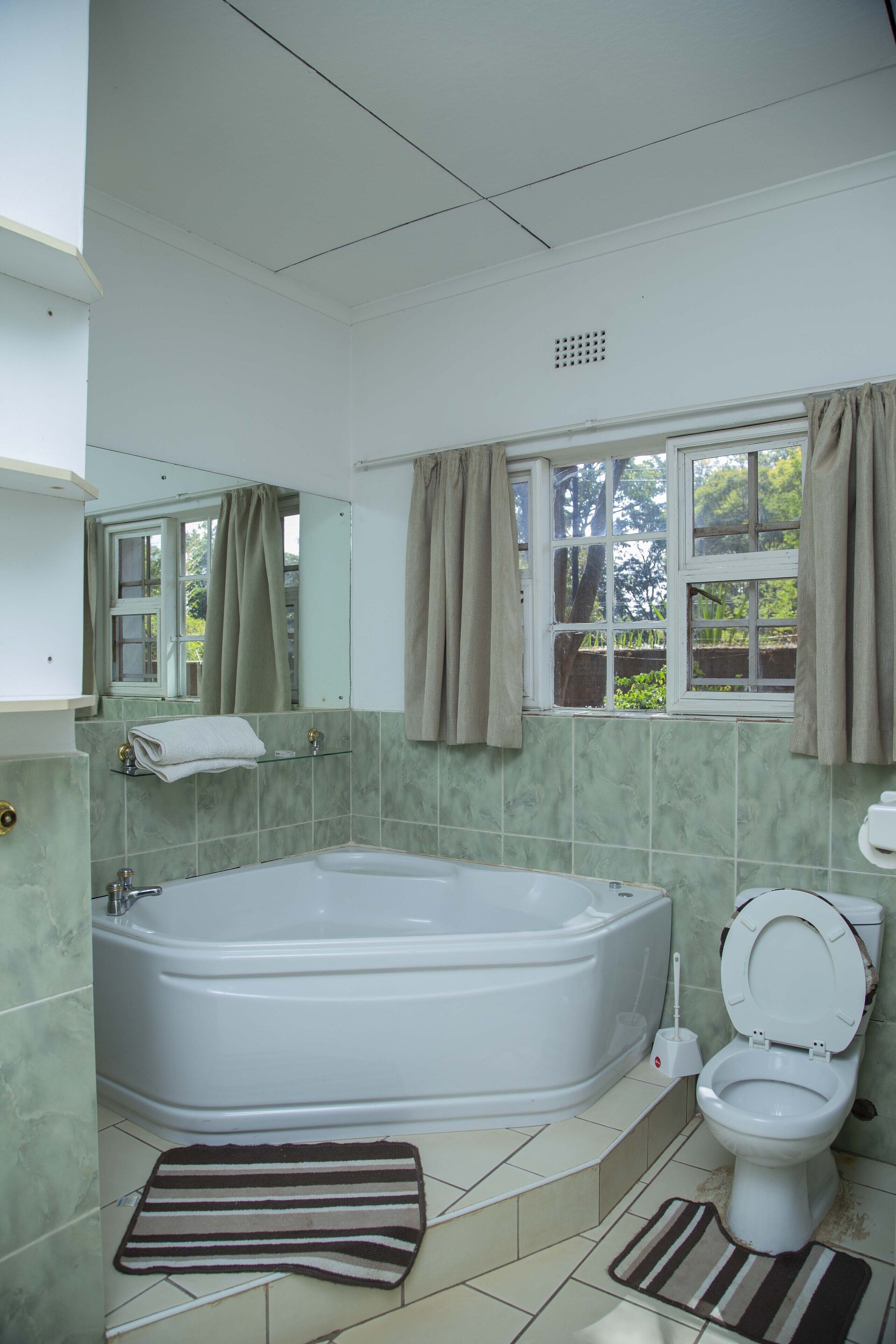 Adlib Executive Lodge