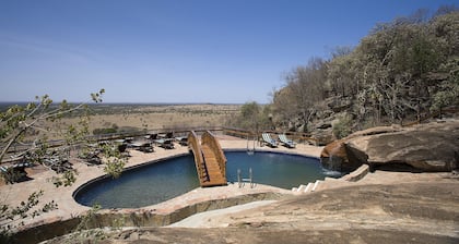 Lobo Wildlife Lodge