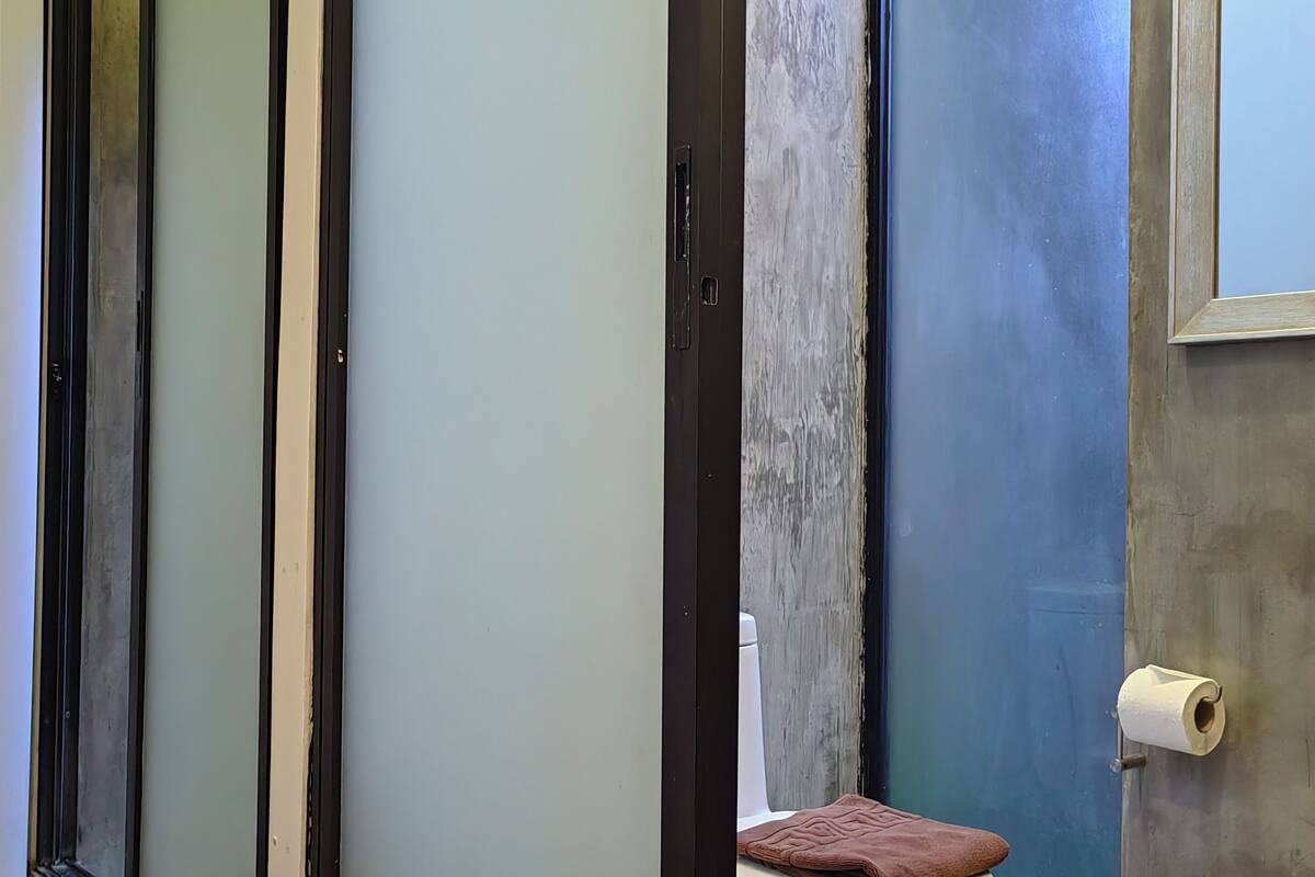 family room | bathroom | shower, free toiletries, slippers, bidet