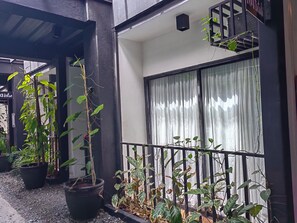 Exterior - Containers by Eco Hotels (Tagaytay)