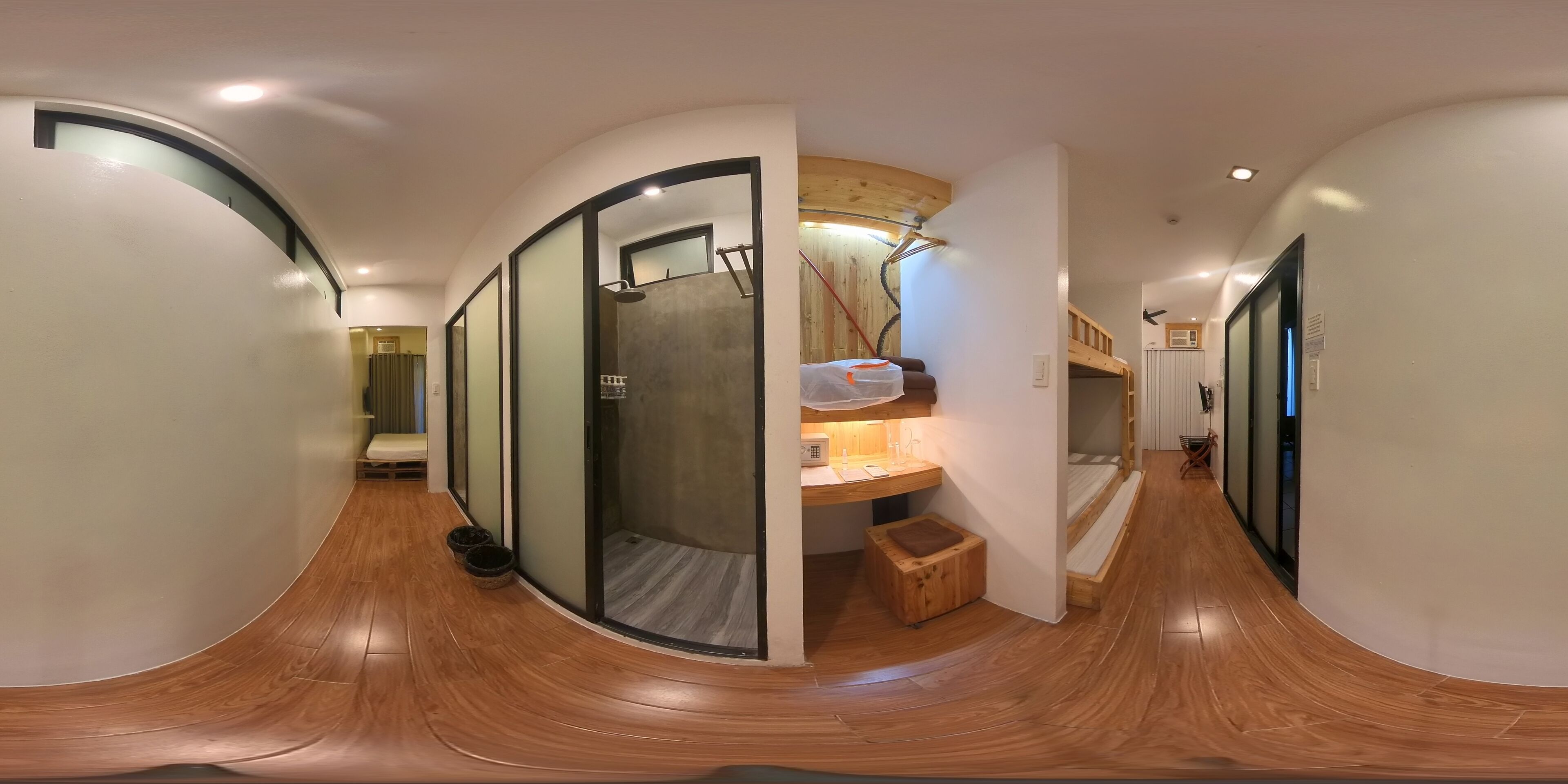 family room | 1 bedroom, desk, blackout curtains, free wifi