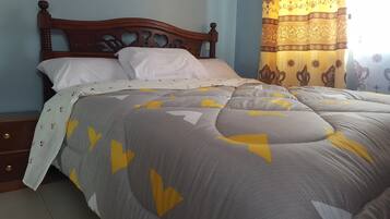 Vila Eksekutif, 3 kamar tidur | 3 kamar tidur, meja kerja, dan setrika/meja setrika