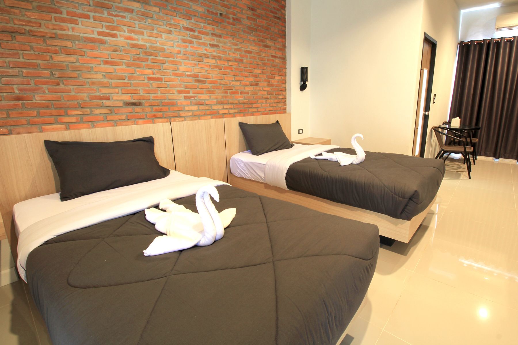 superior twin room, 2 single beds | desk, blackout curtains, free wifi