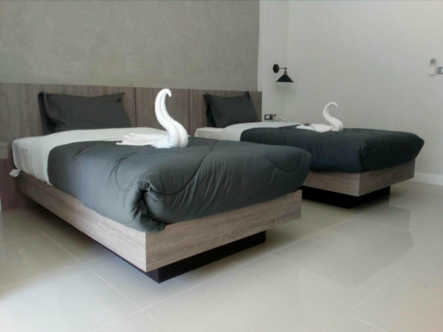 superior twin room, 2 single beds | desk, blackout curtains, free wifi