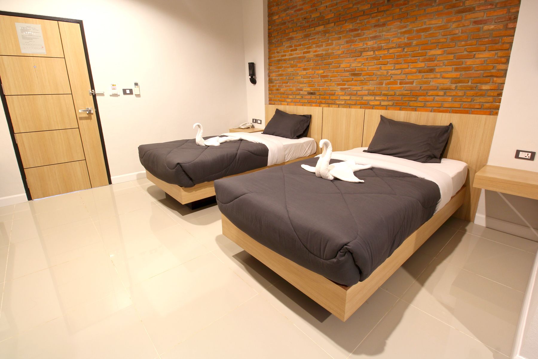 superior twin room, 2 single beds | desk, blackout curtains, free wifi