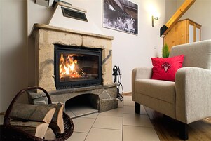 公寓, 2 间卧室, 壁炉 | 起居区 | 平板电视