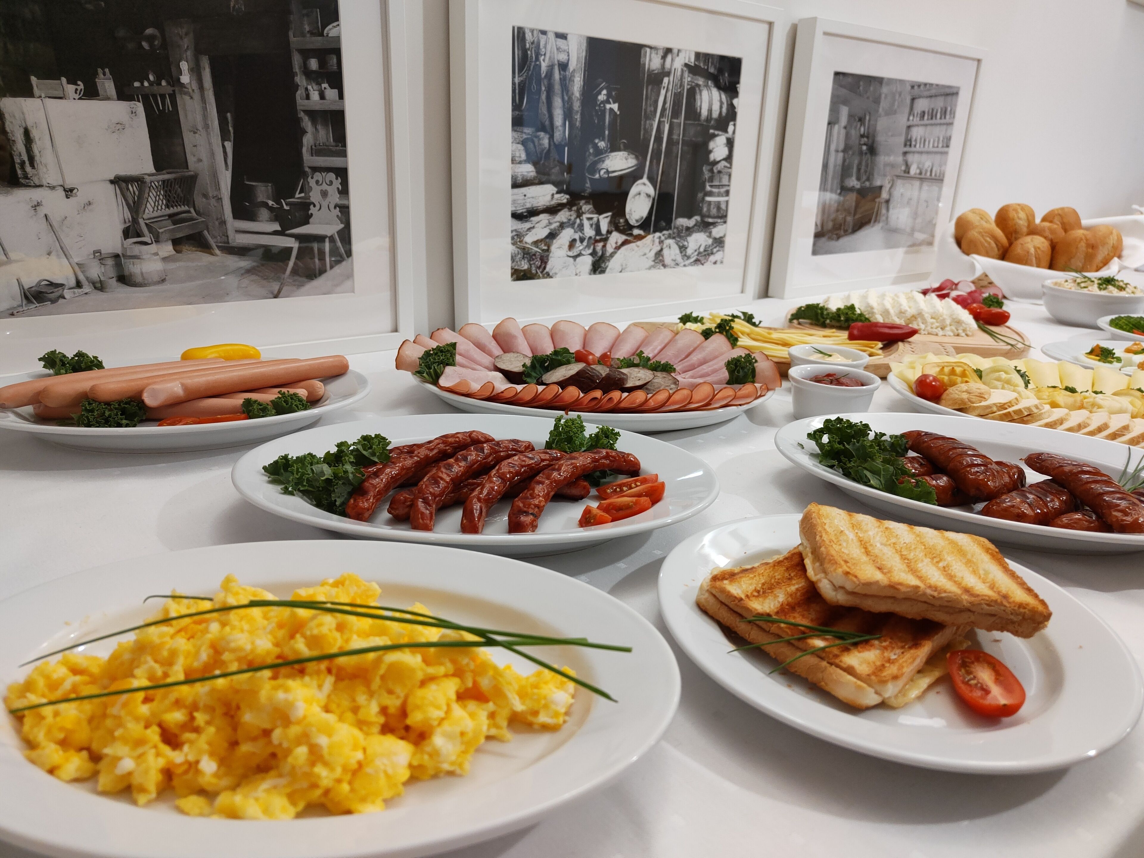 Daily continental breakfast for a fee