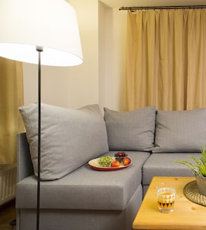 Family Apartment, 1 Bedroom (5 os.) | 1 bedroom, individually decorated, iron/ironing board, free WiFi