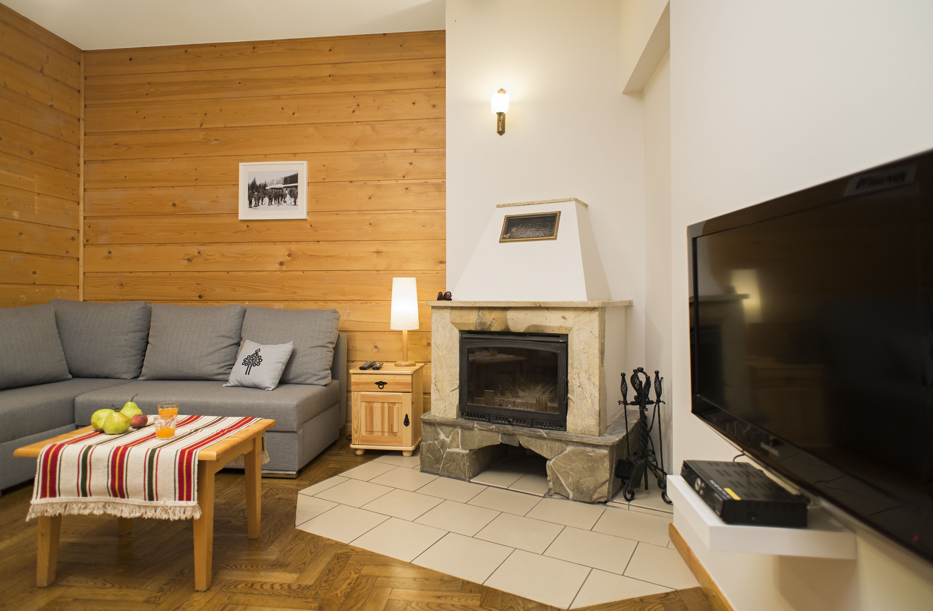 apartment, 1 bedroom, fireplace | individually decorated, iron/ironing board, free wifi, bed sheets