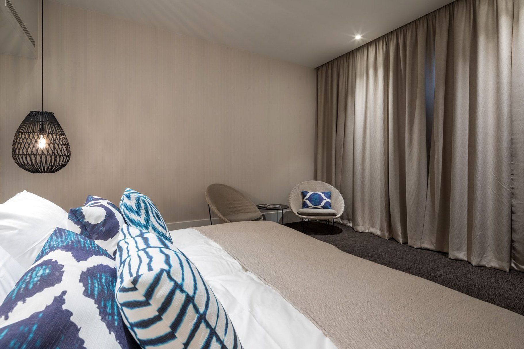 comfort double room | in-room safe, desk, soundproofing, iron/ironing board