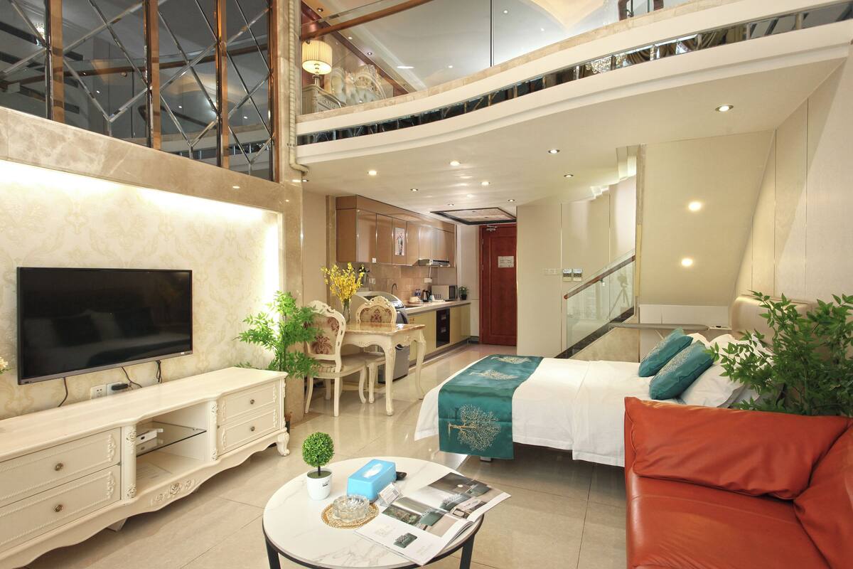 1 bedroom, in-room safe, blackout curtains, soundproofing