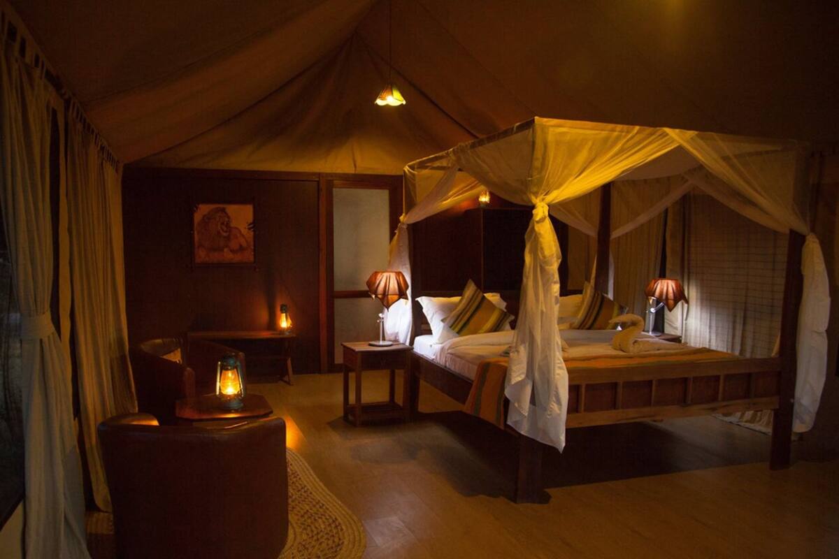 Luxe beddengoed, een kluis op de kamer, een bureau