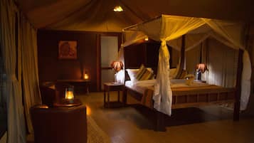 Premium bedding, in-room safe, desk, rollaway beds