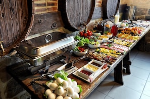 Daily buffet breakfast for a fee - Hotel Gremi (Tbilisi)