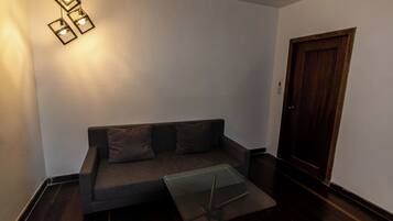 Basic Double Room | Free WiFi