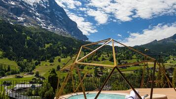 Signature-Zimmer (Sunset) | Hochwertige Bettwaren, Zimmersafe, schallisolierte Zimmer