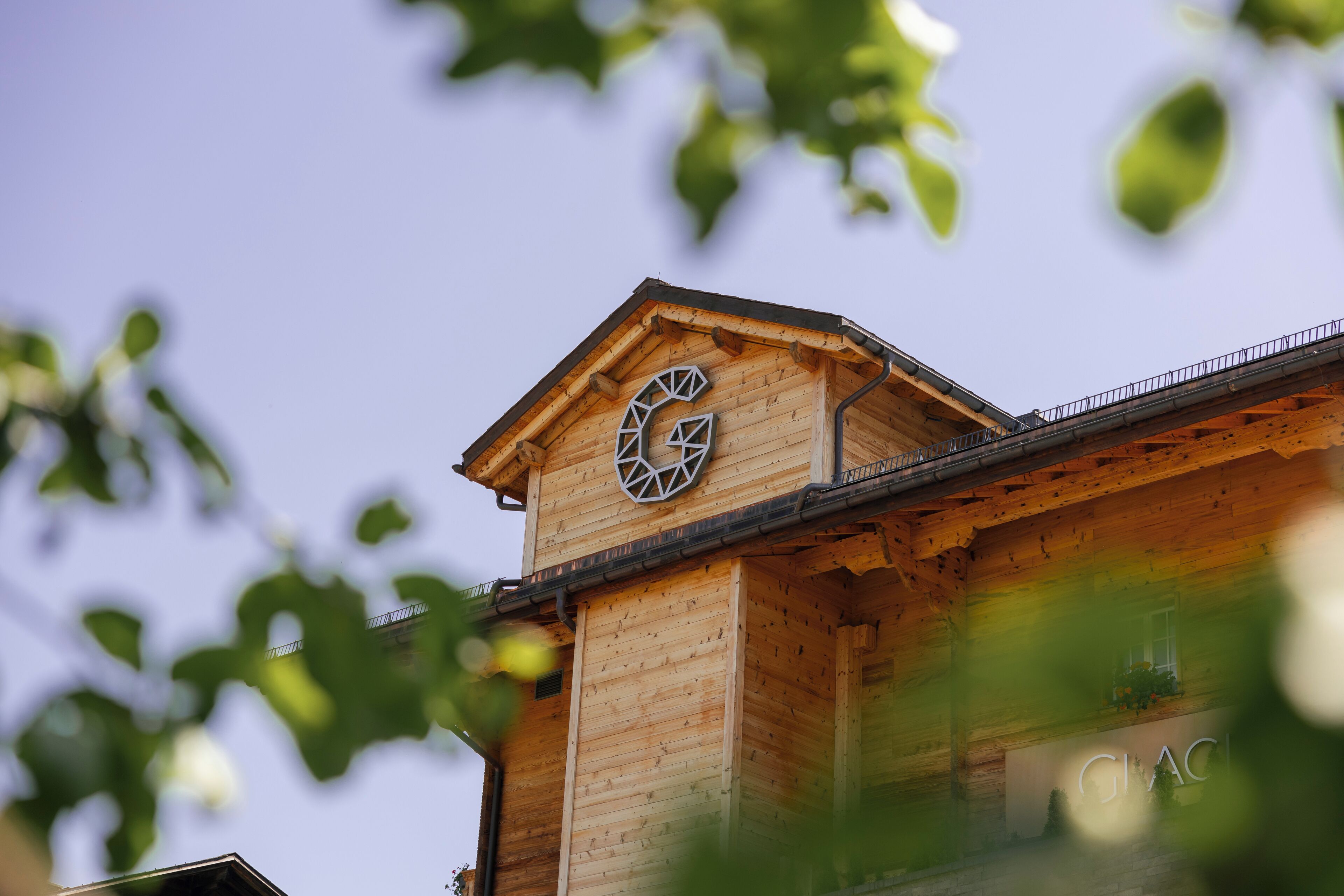 Mặt tiền nơi lưu trú