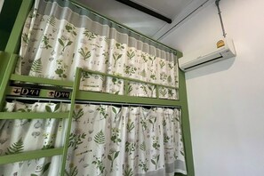 Shared Dormitory, Mixed Dorm | Blackout drapes, soundproofing, iron/ironing board, free WiFi