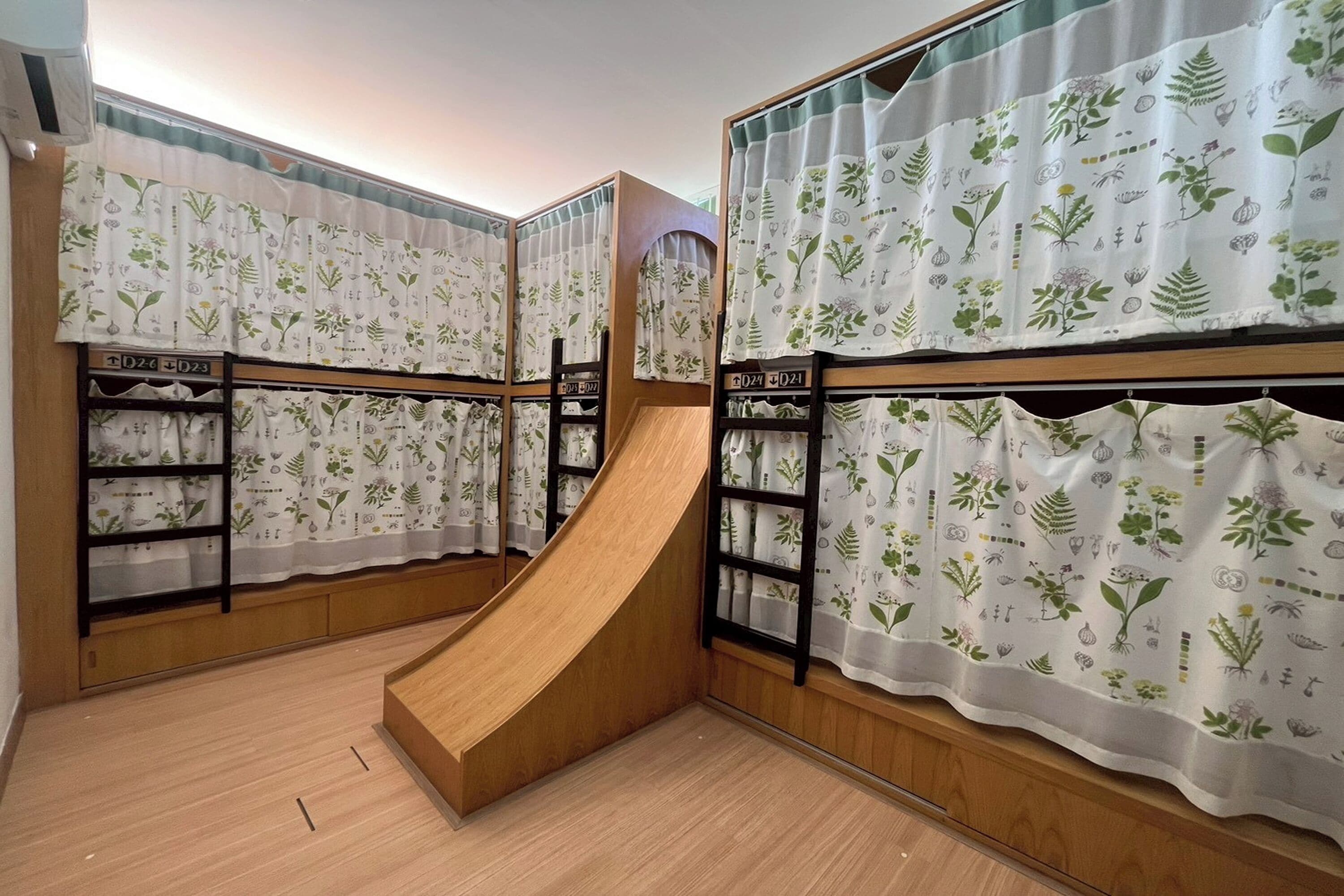 Shared Dormitory, Mixed Dorm | Blackout drapes, soundproofing, iron/ironing board, free WiFi