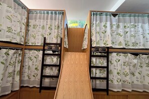 Shared Dormitory, Mixed Dorm | Blackout drapes, soundproofing, iron/ironing board, free WiFi