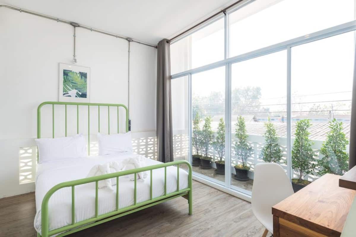 Single Room, 1 Double Bed, Non Smoking, Private Bathroom | Blackout drapes, soundproofing, free WiFi