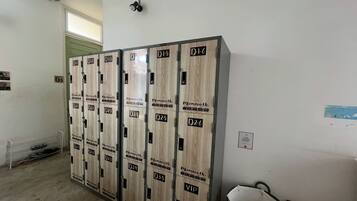 Shared Dormitory, Mixed Dorm