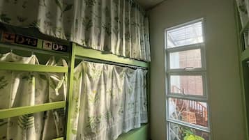 Blackout curtains, soundproofing, iron/ironing board, free WiFi