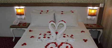 Double or Twin Room | Premium bedding, desk, iron/ironing board, free WiFi