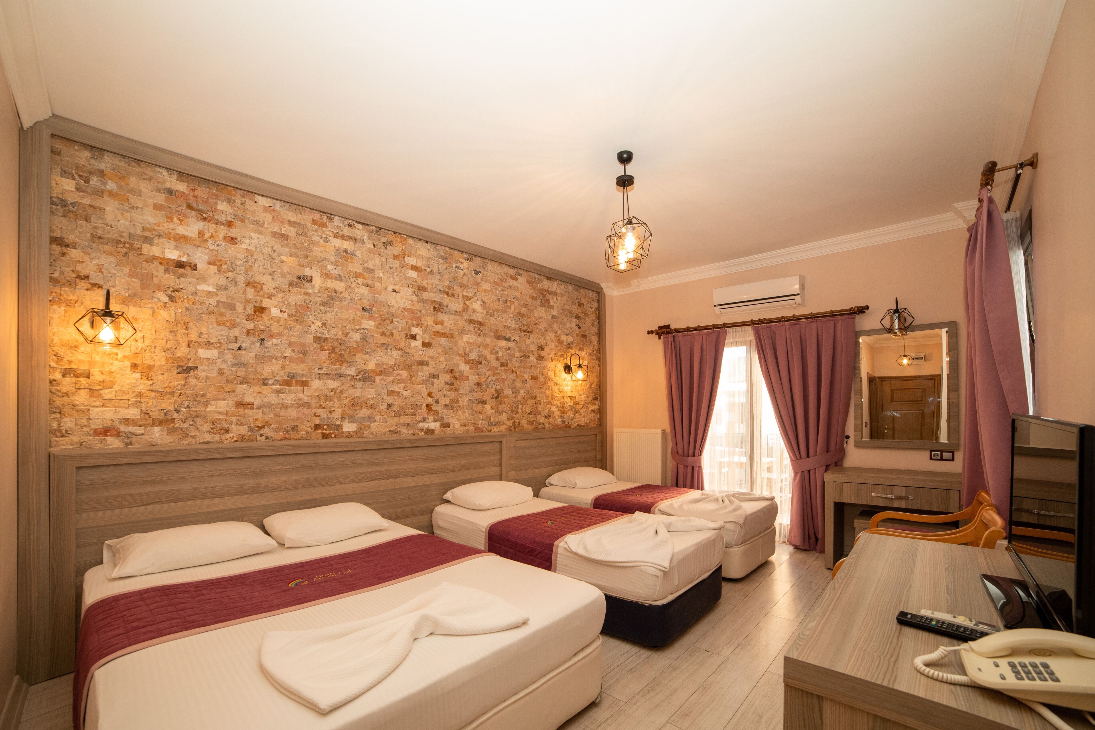 1 bedroom, in-room safe, desk, soundproofing