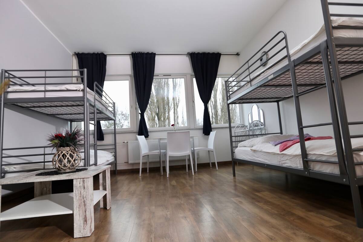 Basic Quadruple Room, Mixed Dorm, Accessible, Shared Bathroom (Nr. 6)